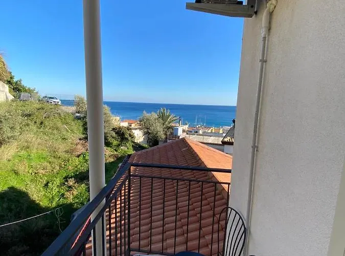 Nick & Santo's Homes Bed & Breakfast