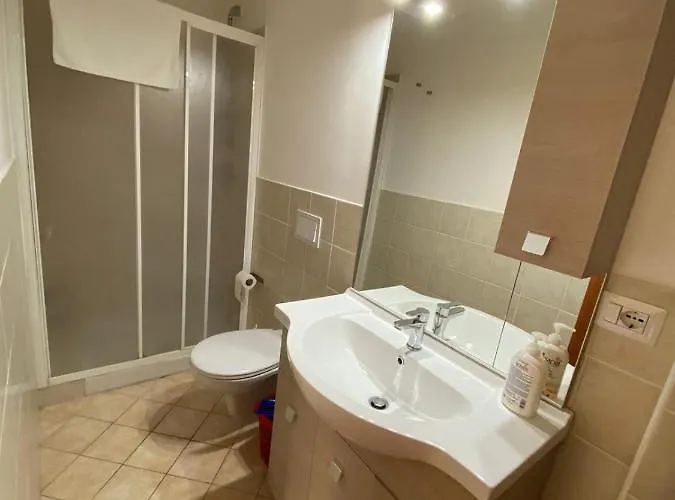 Nick & Santo's Homes 4*