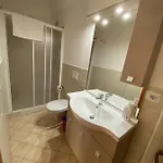 Nick & Santo's Homes 4*
