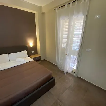 住宿加早餐酒店 Nick & Santo's Homes 3*