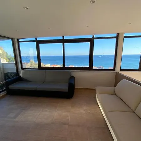 Nick & Santo's Homes Готель типу 