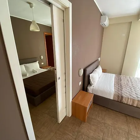 住宿加早餐酒店 Nick & Santo's Homes 3*