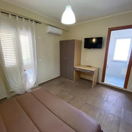 Nick & Santo's Homes 4* Джардіні-Наксос