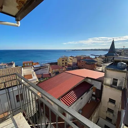 住宿加早餐酒店 Nick & Santo's Homes 3*