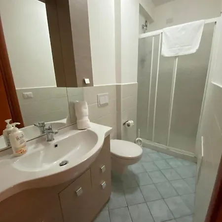 Nick & Santo's Homes 3*