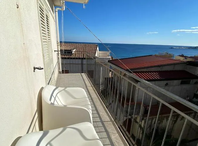 Nick & Santo's Homes B&B